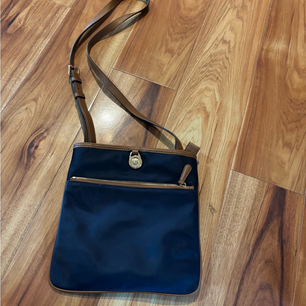 A1-Michael Kors Black and Gold Crossbody Bag.